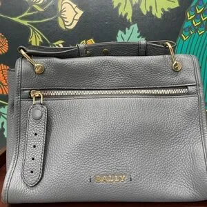 Bally Bianne Gray Leather Convertible Satchel Backpack & COA Treya Convertible Satchel/Backpack – us.moshi (US) main image 2